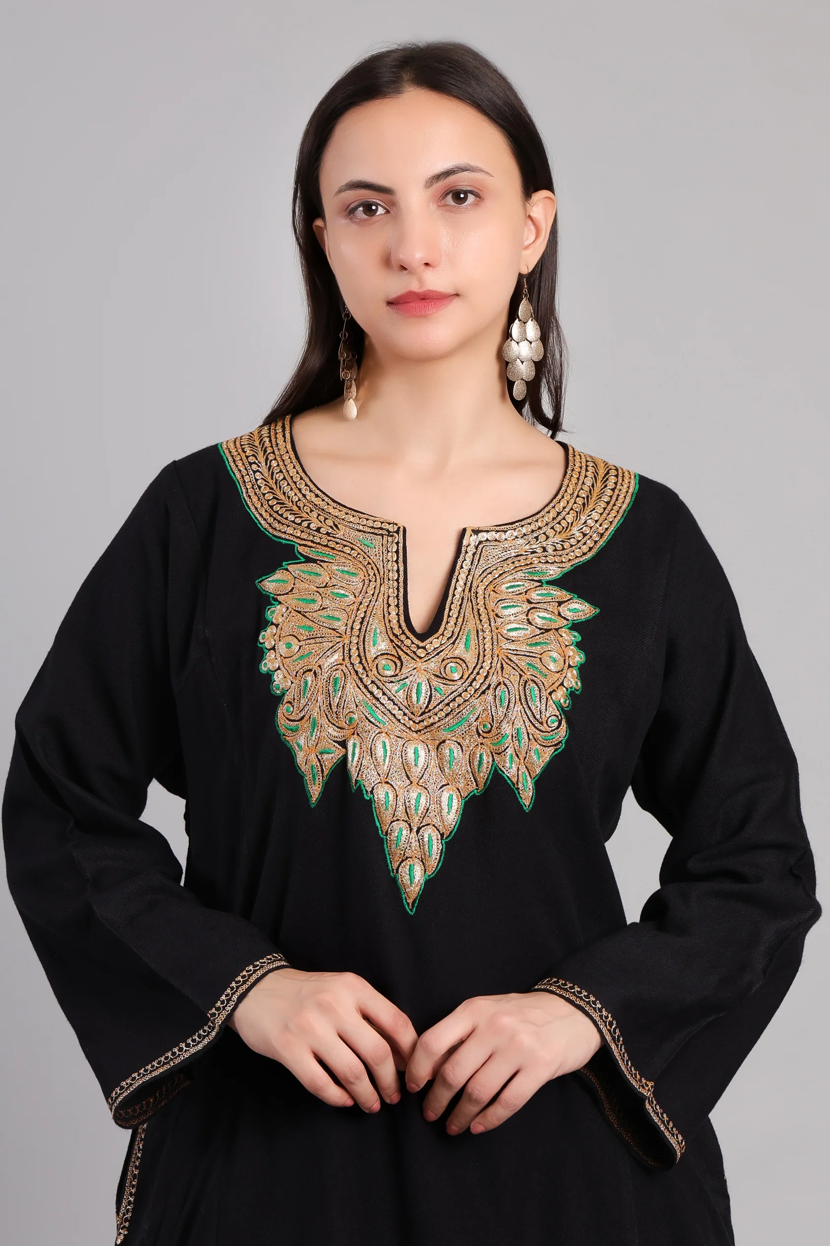 Naqsh-e-Khaas Kashmiri Vine Tilla Embroidered Pheran